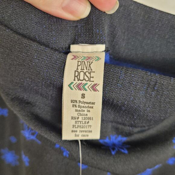 New Pink Rose black with blue snowflake fleece lined legging Size small - Picture 3 of 8